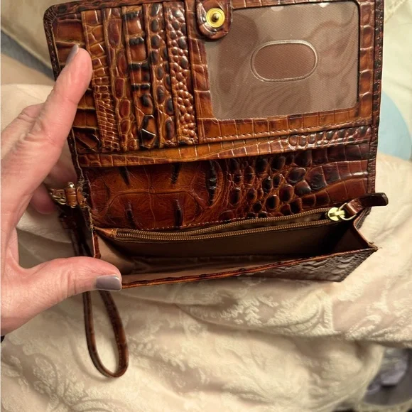 Brahmin Wristlet / Waller Pecan Brown Melbourne Leather - Picture 2 of 9